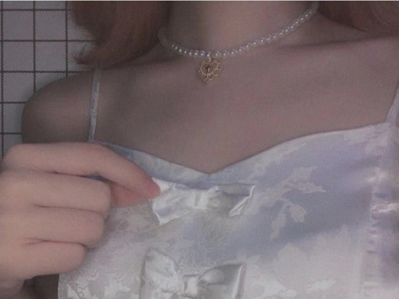 Punk Gothic Harajuku Pearl Chain Hollow Heart Shaped Pendant Retro Court Cross Choker Necklace Fashion Jewelry for Women Girls
