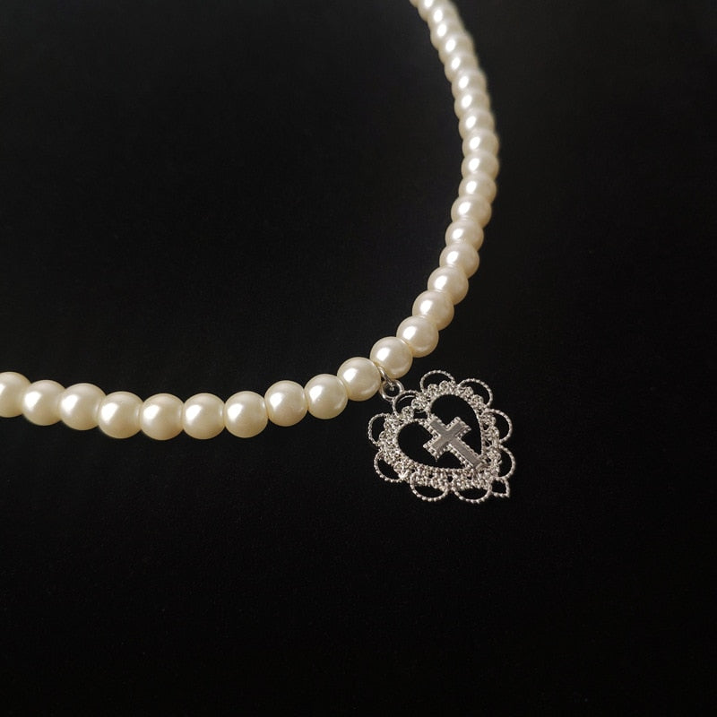 Punk Gothic Harajuku Pearl Chain Hollow Heart Shaped Pendant Retro Court Cross Choker Necklace Fashion Jewelry for Women Girls