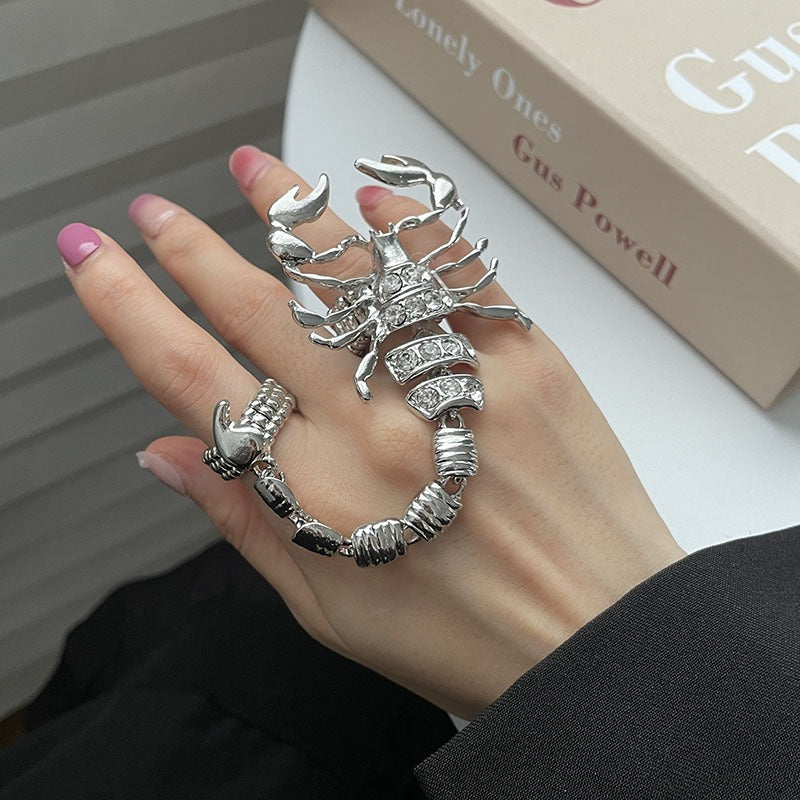 White Metal Scorpion Chain Ring Female Hip-Hop Punk Ins Exaggerated Elastic Unique Index Finger Ring