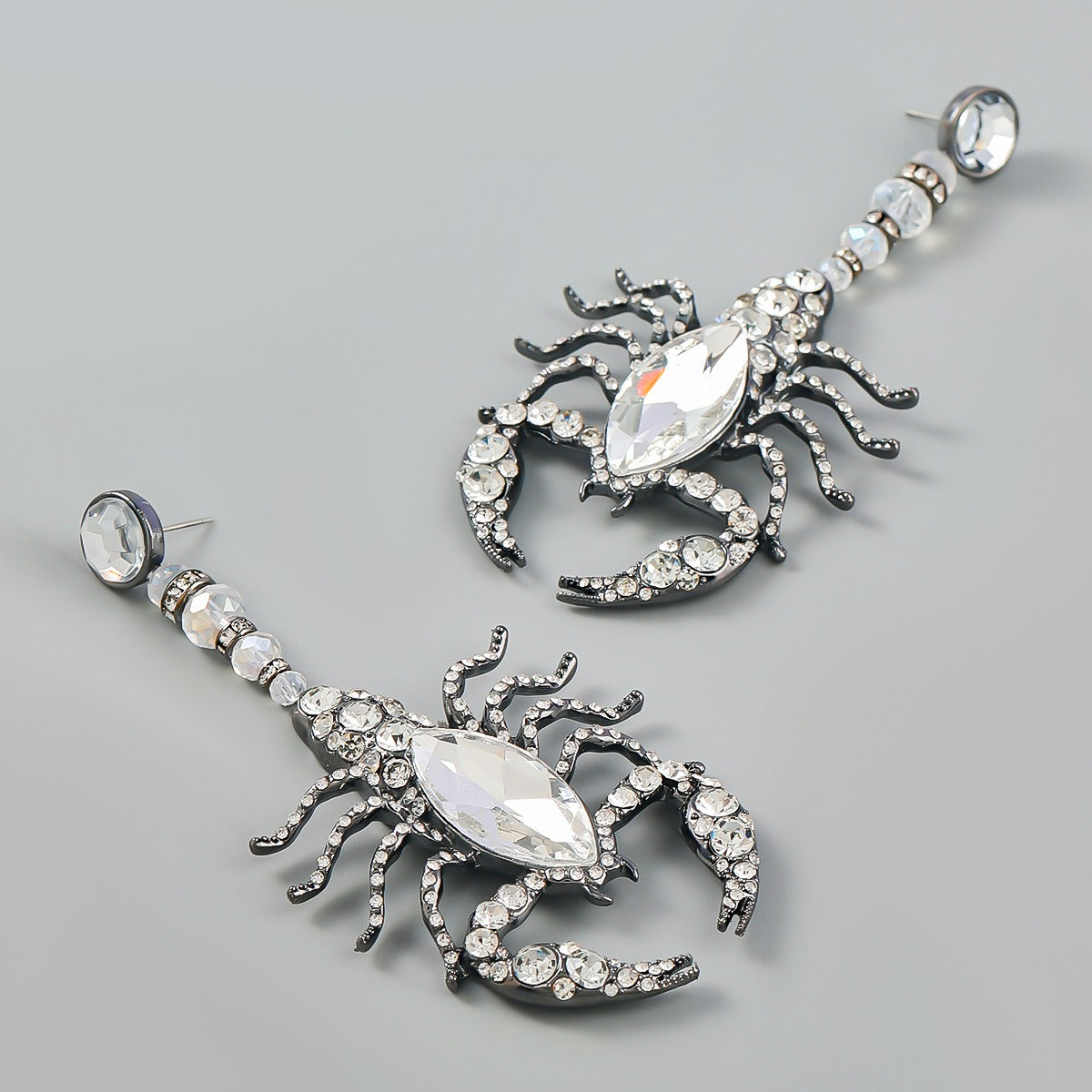 Ins Style Exaggerated Alloy Studded Scorpion Earrings Women Retro Hip Hop Earrings New