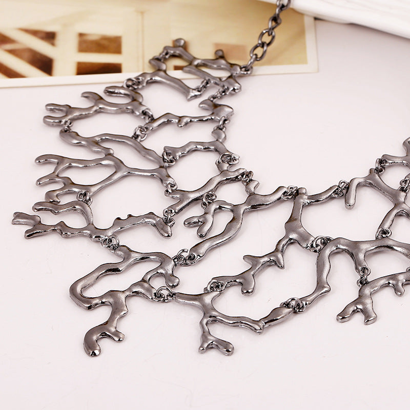 Classic luxury hollow humanoid Art Deco Style Necklace
